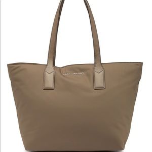 MUST GO! Marc Jacobs Wingman Tote
